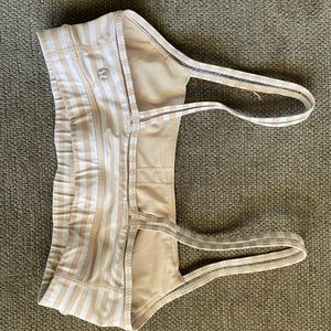 Lululemon bra